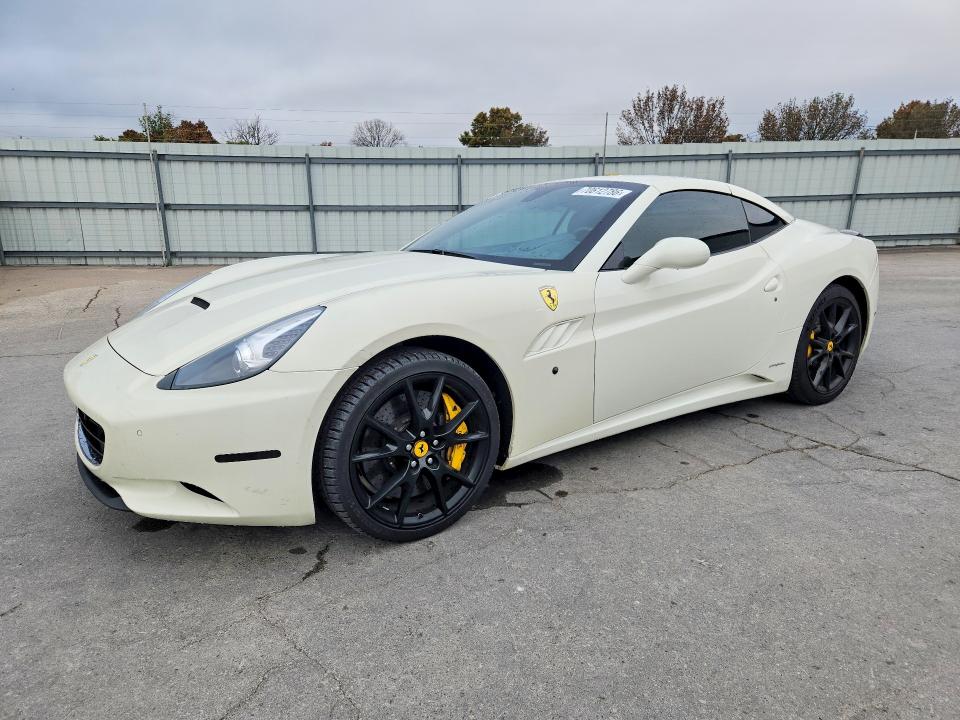 FERRARI CALIFORNIA 2013 z numerem VIN ZFF65TJA1D0190645 - Zdjęcie z aukcji