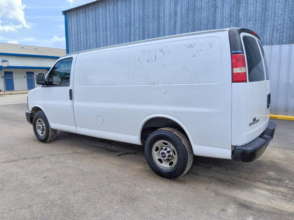 Photo 2 from auction – 2017 GMC SAVANA with VIN 1GTW7AFF9H1181449