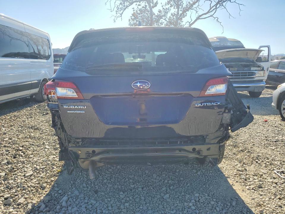 Photo 6 from auction – 2018 SUBARU OUTBACK with VIN 4S4BSATC7J3221556