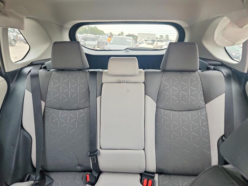 Снимка 10 от търг – 2025 TOYOTA RAV4 с VIN 2T3W1RFV9SW417484