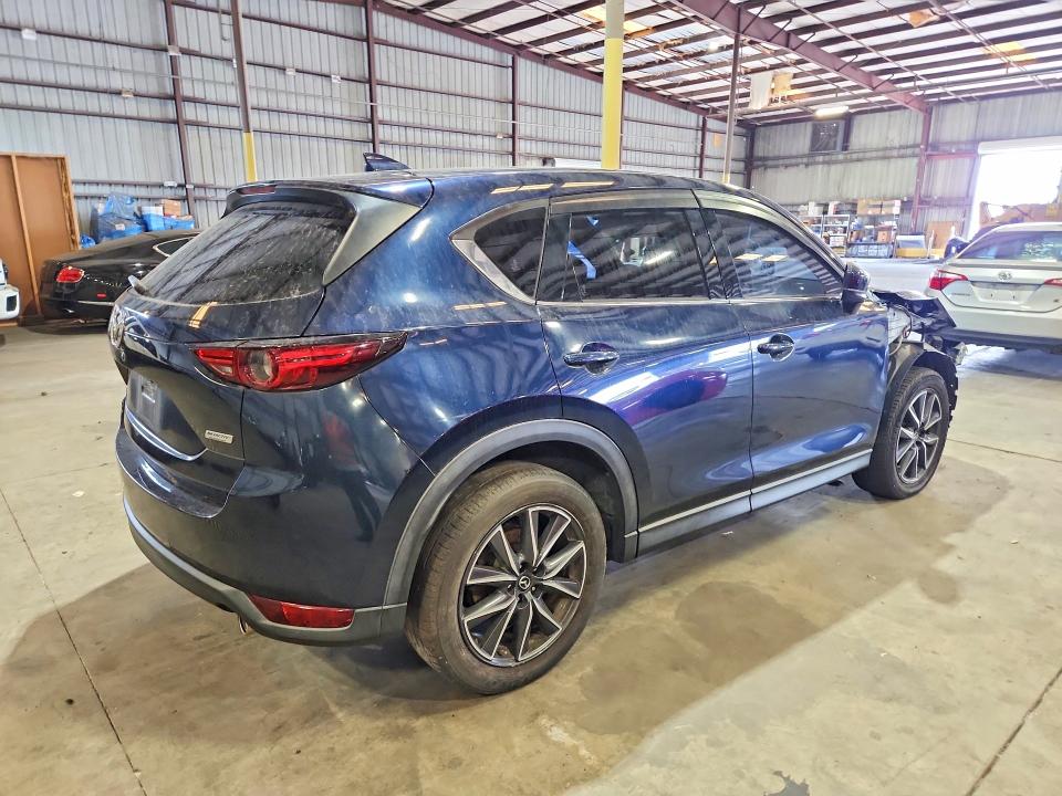 Photo 3 from auction – 2018 MAZDA CX-5 with VIN JM3KFADM9J1325565