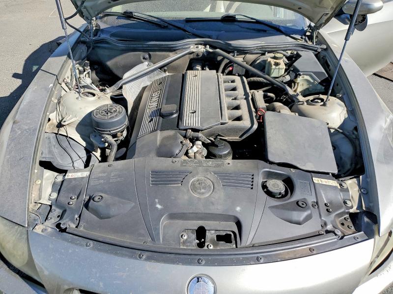 Photo 11 from auction – 2005 BMW Z4 with VIN 4USBT33585LS54774