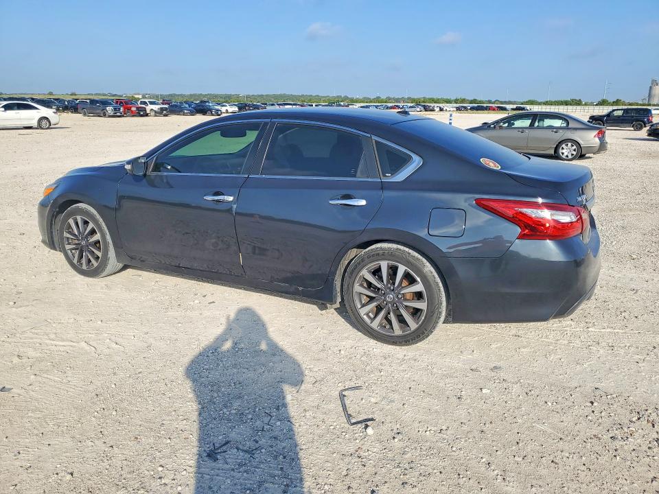 Photo 2 from auction – 2017 NISSAN ALTIMA with VIN 1N4AL3AP1HC185880