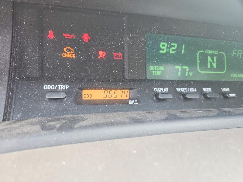 Photo 9 from auction – 2000 TOYOTA AVALON with VIN 4T1BF28B4YU048223