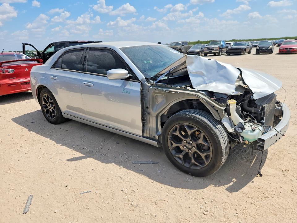 Снимка 4 от търг – 2020 CHRYSLER 300 с VIN 2C3CCAGG0LH150952