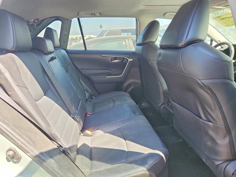 Photo 11 from auction – 2023 TOYOTA RAV4 with VIN 4T3B6RFV9PU129214