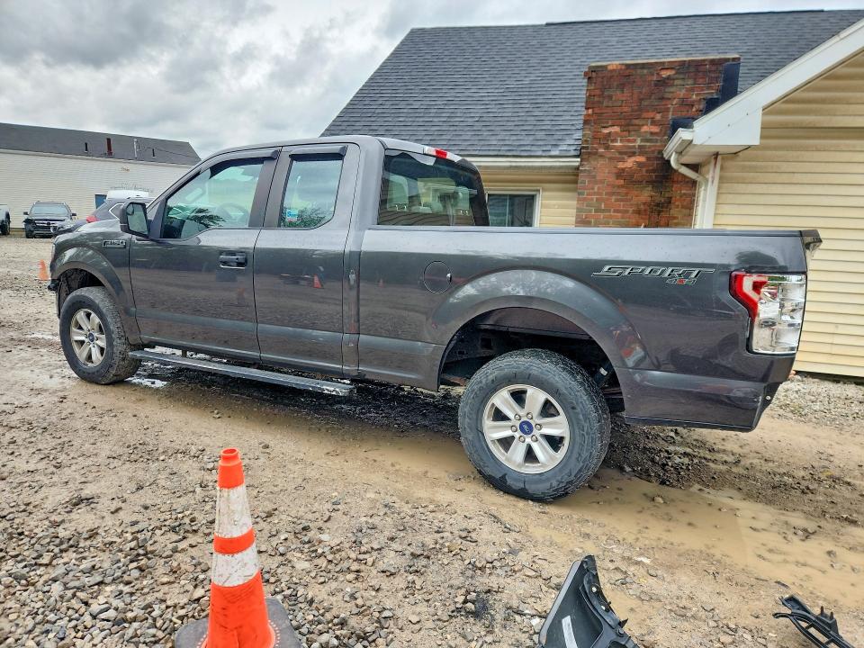 Zdjęcie 2 z aukcji – 2019 FORD F150 z VIN 1FTFX1E56KKF33378