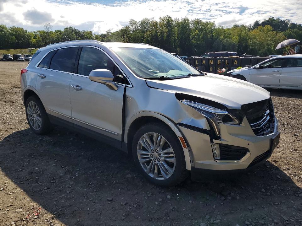 Photo 4 from auction – 2019 CADILLAC XT5 with VIN 1GYKNFRS2KZ131537