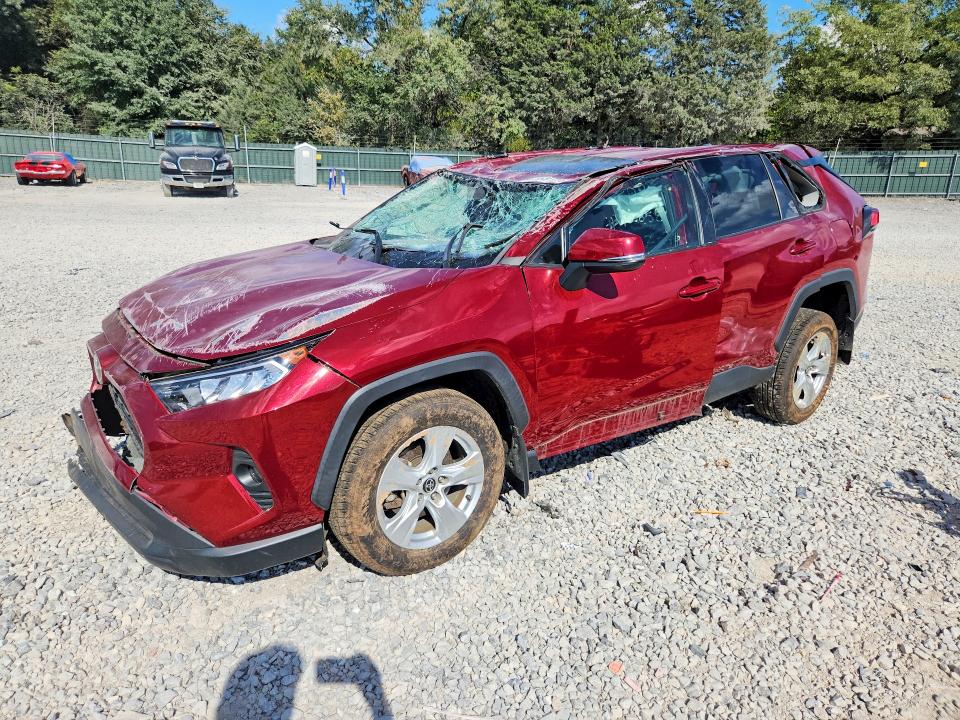 TOYOTA RAV4 2021 с VIN 2T3P1RFV7MW231594 - Снимка от търг