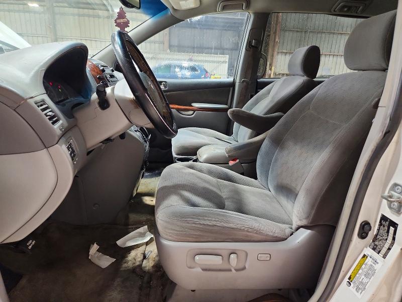 Photo 7 from auction – 2005 TOYOTA SIENNA with VIN 5TDZA22C95S262384