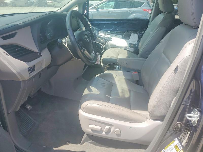 Photo 7 from auction – 2018 TOYOTA SIENNA with VIN 5TDYZ3DC9JS907505