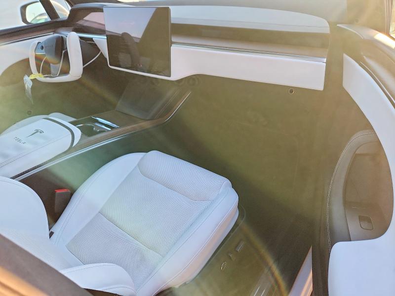 Photo 8 from auction – 2022 TESLA MODEL X with VIN 7SAXCAE56NF362491