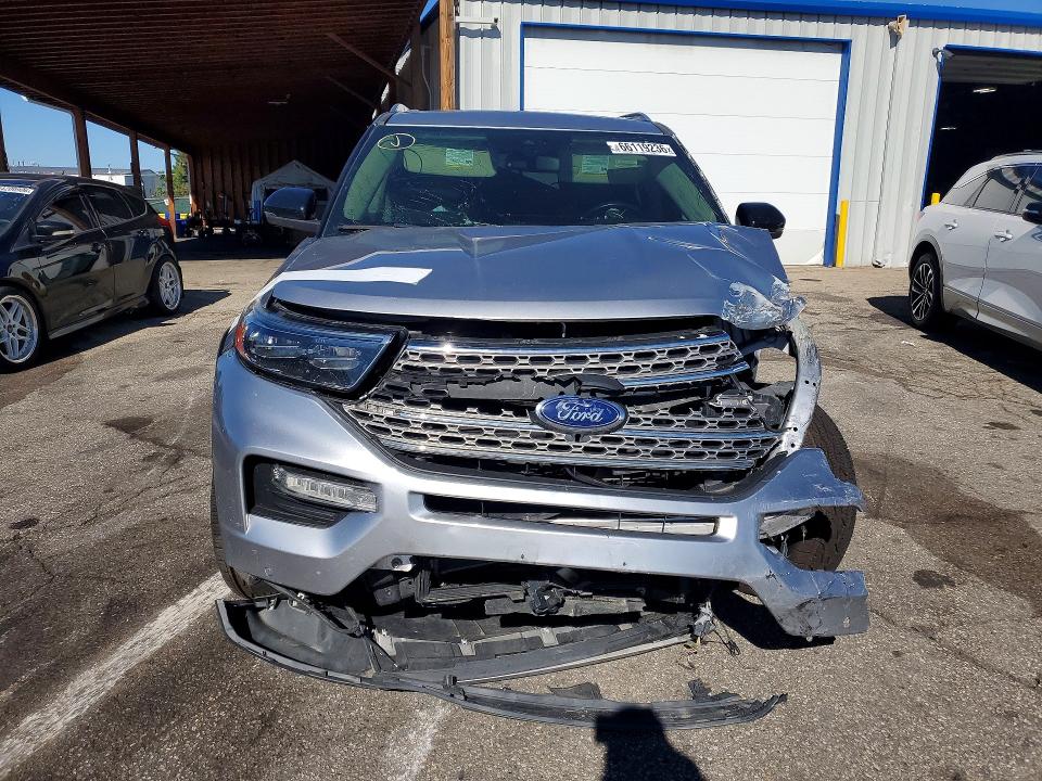 Photo 5 from auction – 2020 FORD EXPLORER with VIN 1FMSK8FH5LGD16953