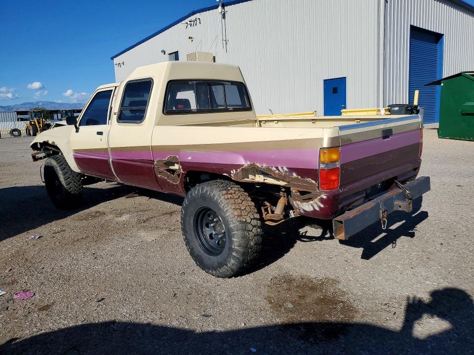 Photo 2 from auction – 1986 TOYOTA PICKUP with VIN JT4RN63R7G0074158