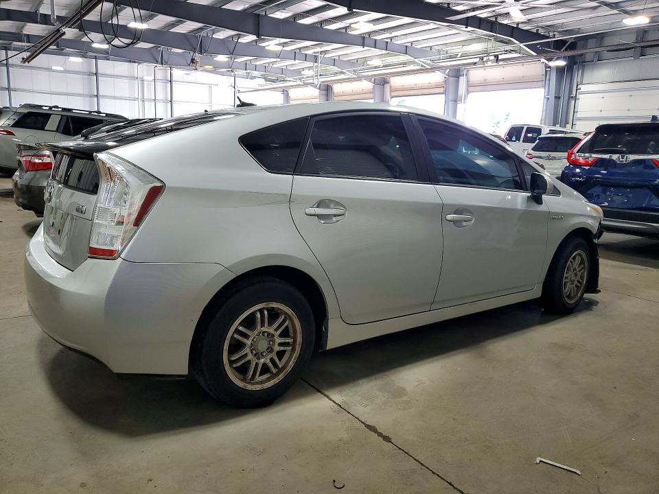 Photo 3 from auction – 2010 TOYOTA PRIUS with VIN JTDKN3DU7A0142775