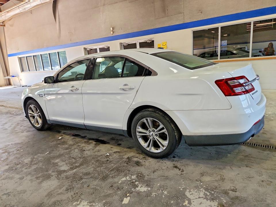 Zdjęcie 2 z aukcji – 2017 FORD TAURUS z VIN 1FAHP2E84HG138156