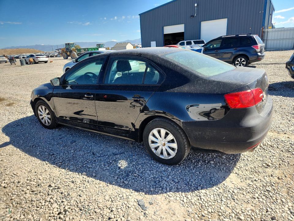 Photo 2 from auction – 2011 VOLKSWAGEN JETTA with VIN 3VW2K7AJ1BM044072