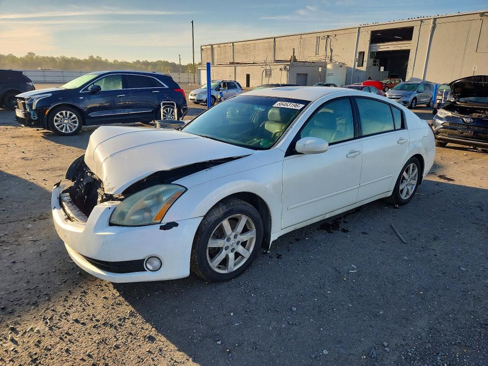 2004 NISSAN MAXIMA - Търг №66463196