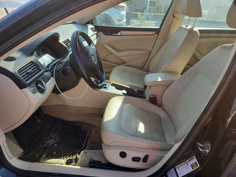 Снимка 7 от търг – 2015 VOLKSWAGEN PASSAT с VIN 1VWAS7A30FC046173
