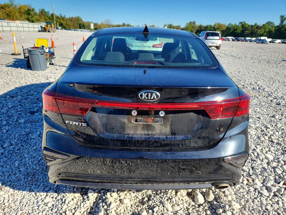 Zdjęcie 6 z aukcji – 2021 KIA FORTE z VIN 3KPF24AD8ME379758