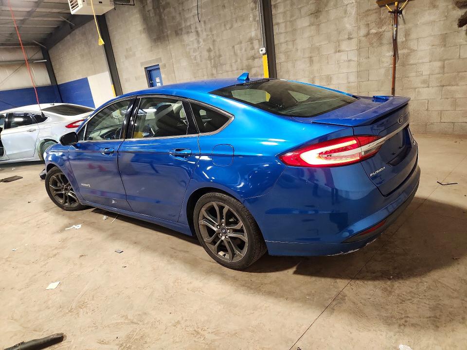 Photo 2 from auction – 2019 FORD FUSION with VIN 3FA6P0RUXKR217303