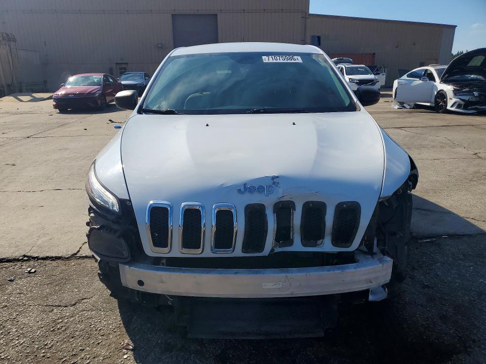 صورة رقم 5 من المزاد - 2015 JEEP CHEROKEE مع VIN 1C4PJLAB2FW532157