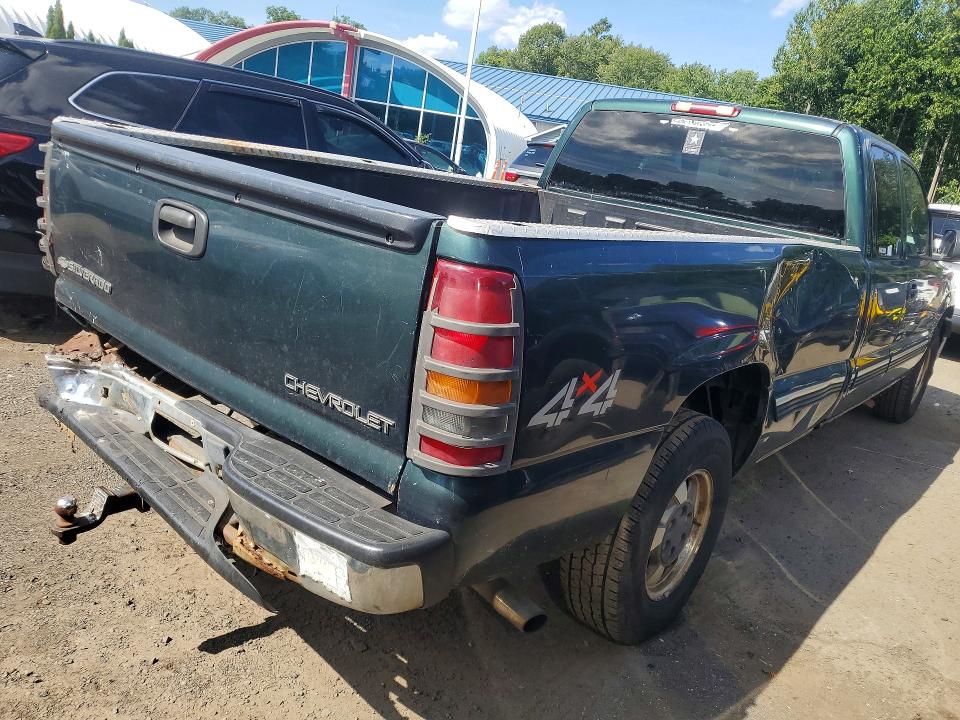Photo 3 from auction – 2002 CHEVROLET SILVERADO with VIN 1GCEK19T02E249620