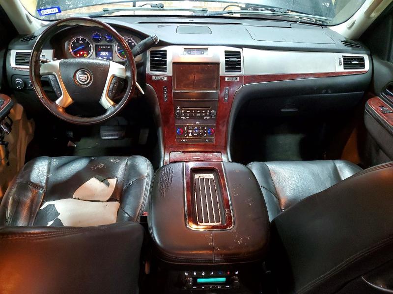 Photo 8 from auction – 2013 CADILLAC ESCALADE with VIN 1GYS3HEF3DR345045