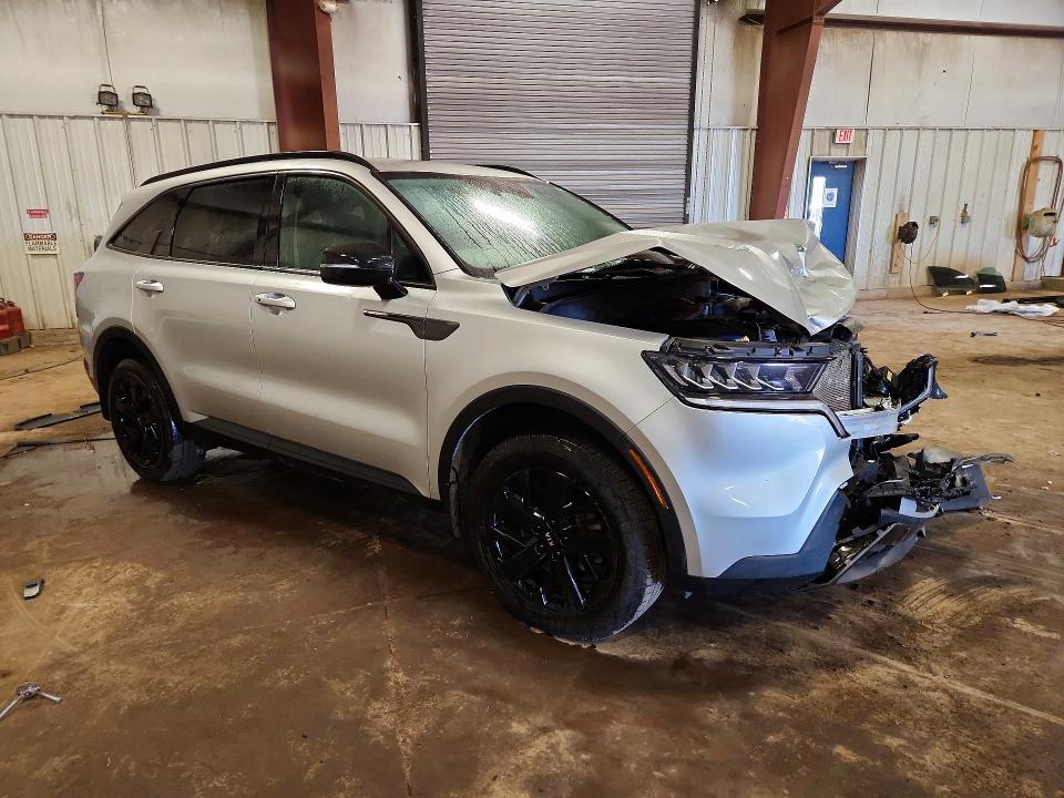 Photo 4 from auction – 2021 KIA SORENTO with VIN 5XYRLDLC9MG073847