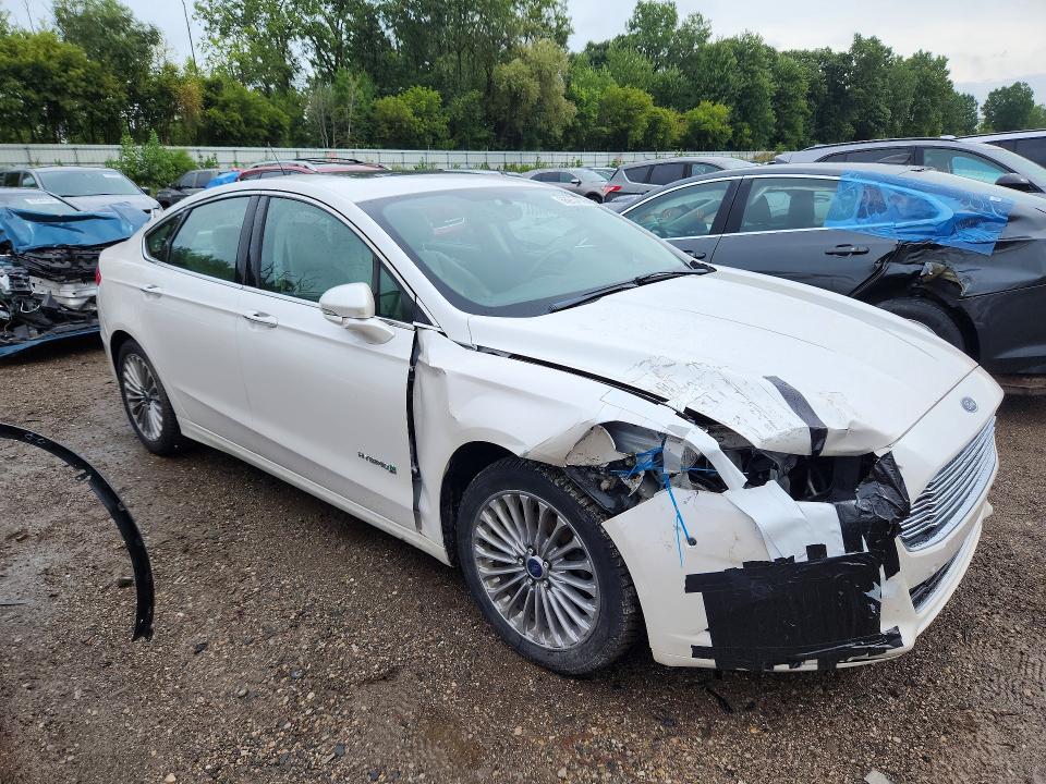 Photo 4 from auction – 2014 FORD FUSION with VIN 3FA6P0RU9ER210458