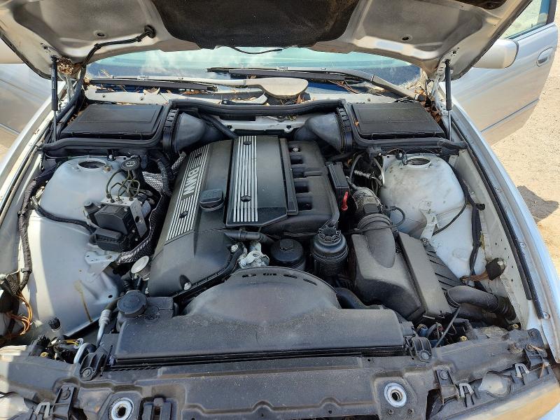Photo 11 from auction – 2001 BMW 530 with VIN WBADT63481CF10025