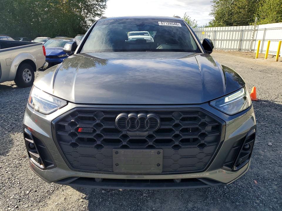 Фото 5 с аукциона – 2022 AUDI SQ5 с VIN WA1B4AFY5N2138560