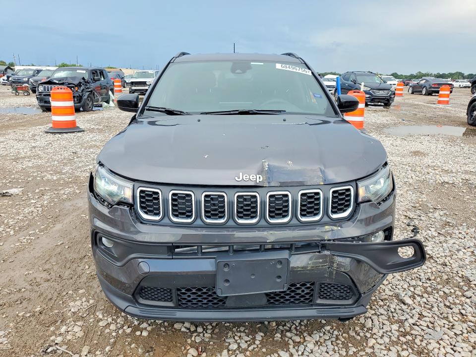 Снимка 5 от търг – 2024 JEEP COMPASS с VIN 3C4NJDBN6RT120677