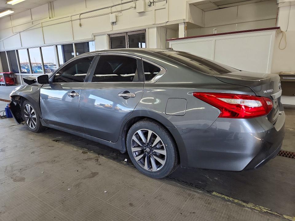 Photo 2 from auction – 2017 NISSAN ALTIMA with VIN 1N4AL3APXHC171217