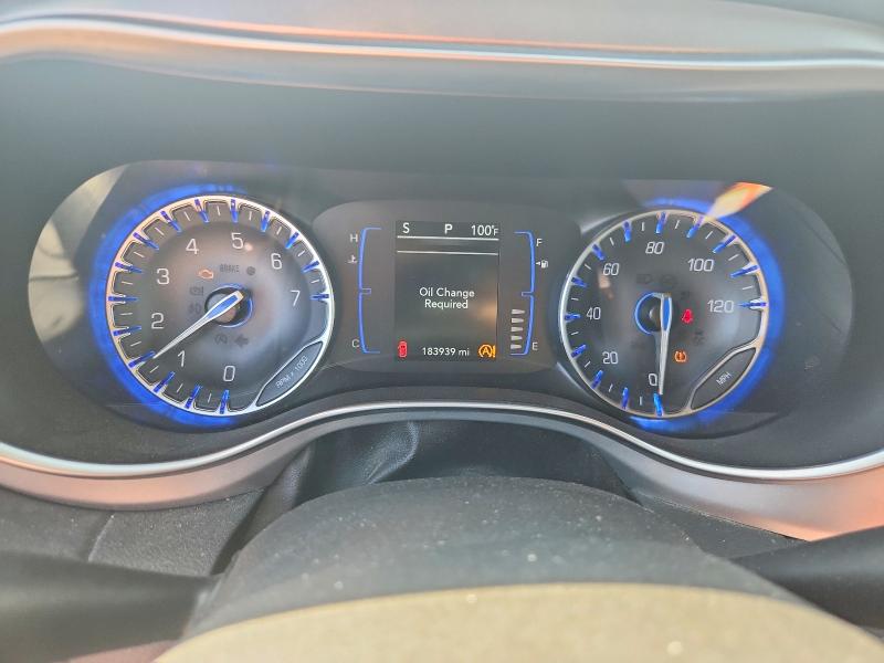 Photo 9 from auction – 2018 CHRYSLER PACIFICA with VIN 2C4RC1FG1JR357915
