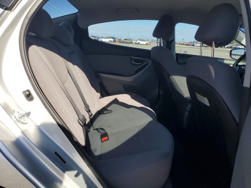 Photo 10 from auction – 2016 HYUNDAI ELANTRA with VIN 5NPDH4AE7GH674736
