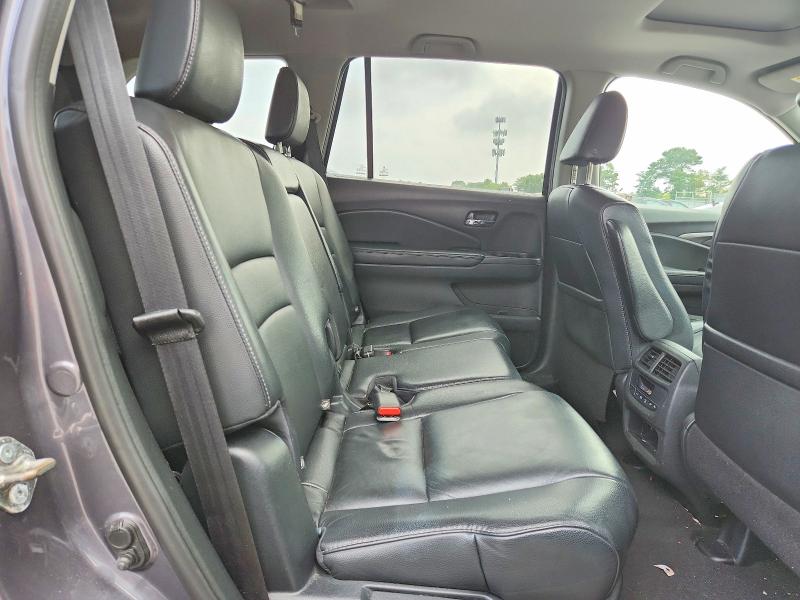 Photo 11 from auction – 2018 HONDA PILOT with VIN 5FNYF6H52JB050227