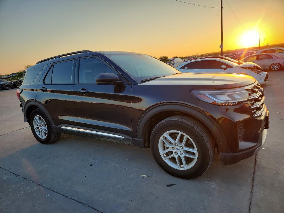 Photo 4 from auction – 2025 FORD EXPLORER with VIN 1FMUK7DH1SGB77859