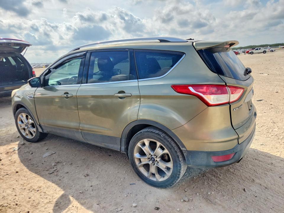 Photo 2 from auction – 2014 FORD ESCAPE with VIN 1FMCU0J99EUA39843