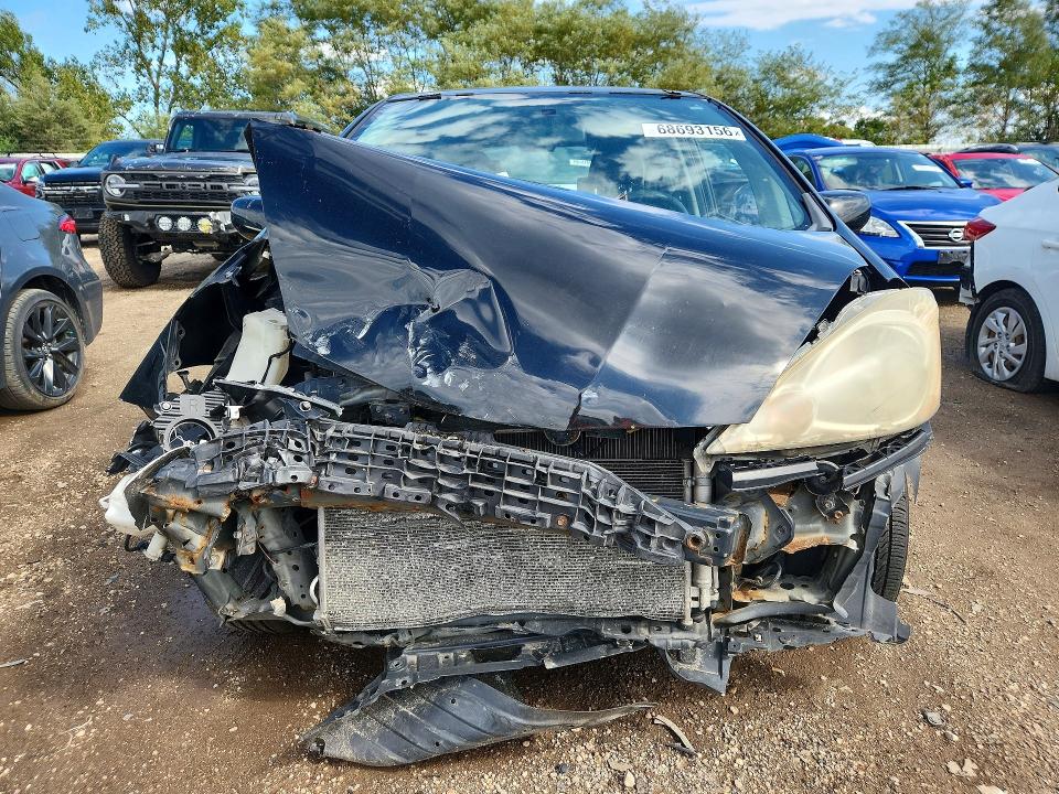 Photo 5 from auction – 2011 HONDA FIT with VIN JHMGE8H55BC014264