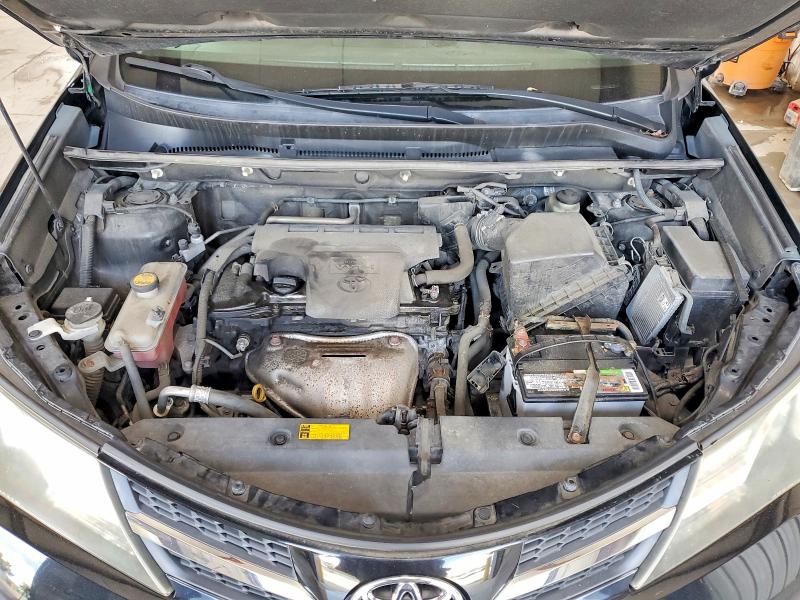 Photo 12 from auction – 2015 TOYOTA RAV4 with VIN 2T3DFREV5FW270578