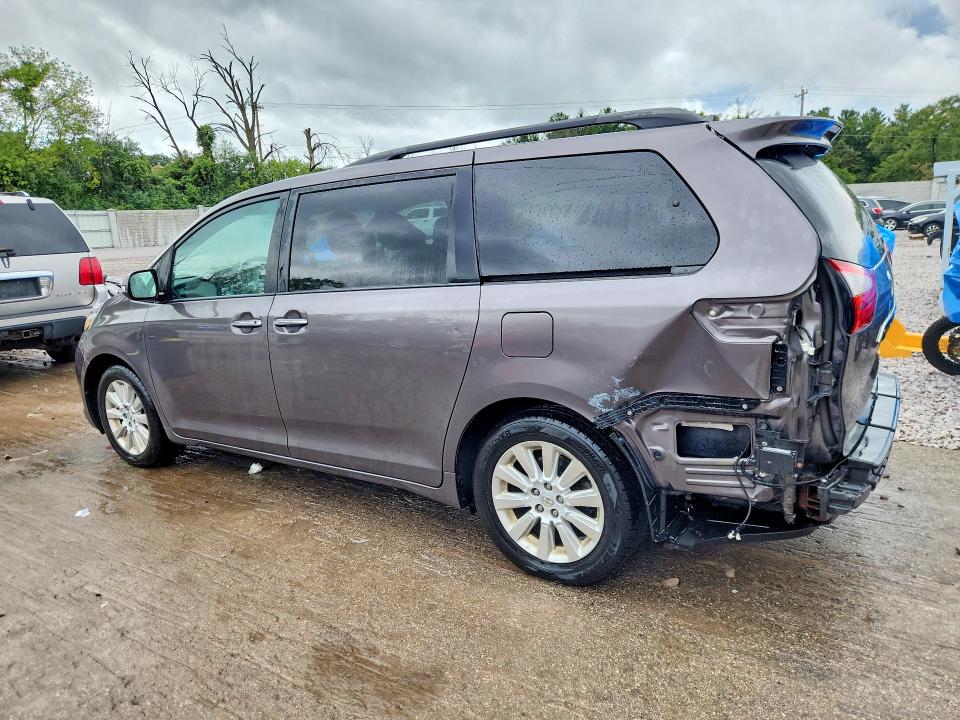 Foto 2 de la subasta – 2015 TOYOTA SIENNA con VIN 5TDDK3DC2FS101791