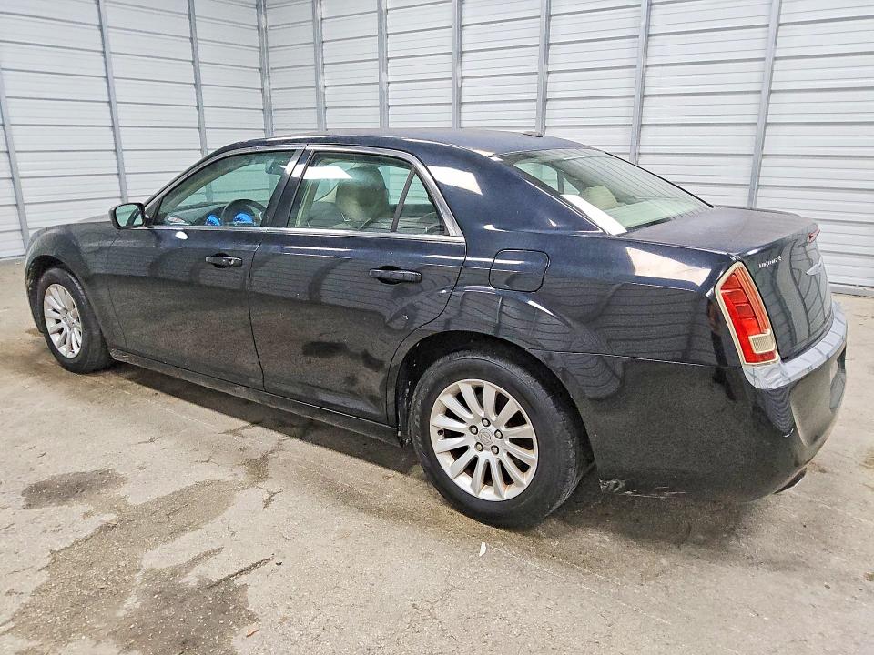 Photo 2 from auction – 2013 CHRYSLER 300 with VIN 2C3CCAAG7DH507859