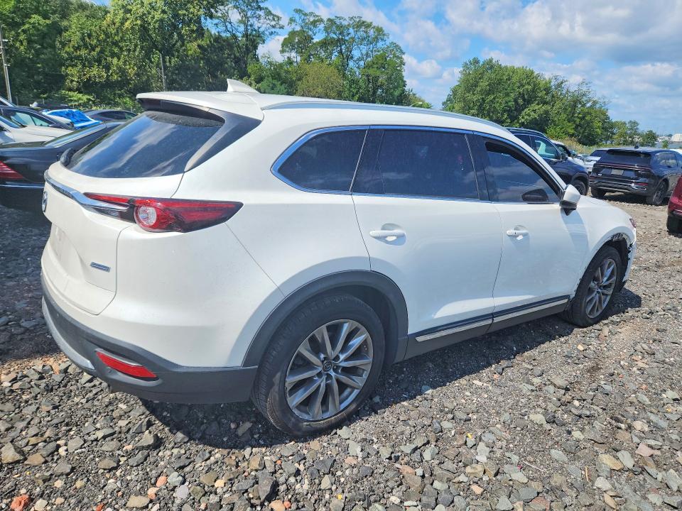 Фото 3 с аукциона – 2019 MAZDA CX-9 с VIN JM3TCBEY6K0322831