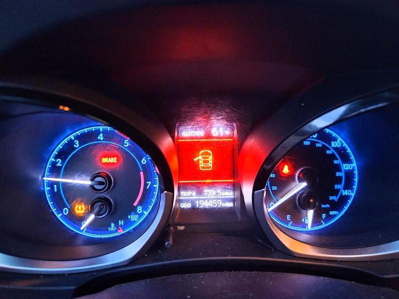 Photo 9 from auction – 2014 TOYOTA COROLLA with VIN 2T1BURHE0EC007383