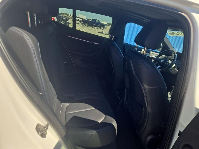 Photo 10 from auction – 2018 BMW X2 with VIN WBXYJ5C37JEF74768