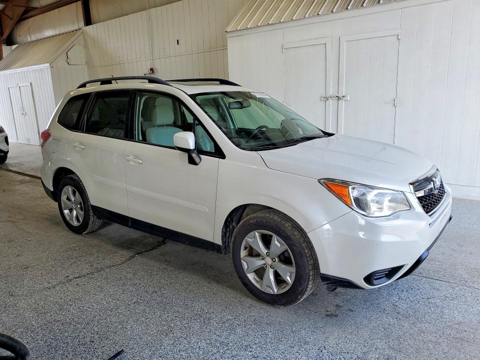 Photo 4 from auction – 2015 SUBARU FORESTER with VIN JF2SJADC5FH818576
