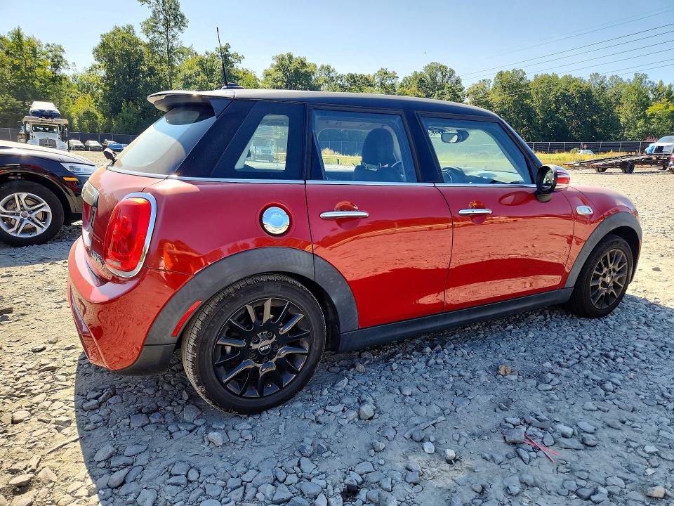 Zdjęcie 3 z aukcji – 2016 MINI COOPER z VIN WMWXU3C58G2D29328