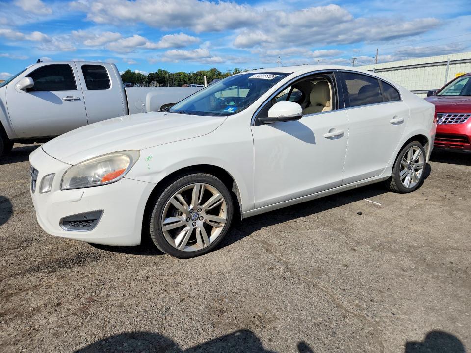 VOLVO S60 2013 with VIN YV1612FS1D2185658 - Photo from auction