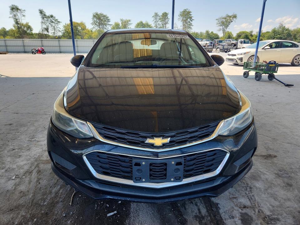 Photo 5 from auction – 2017 CHEVROLET CRUZE with VIN 3G1BE6SM5HS598144